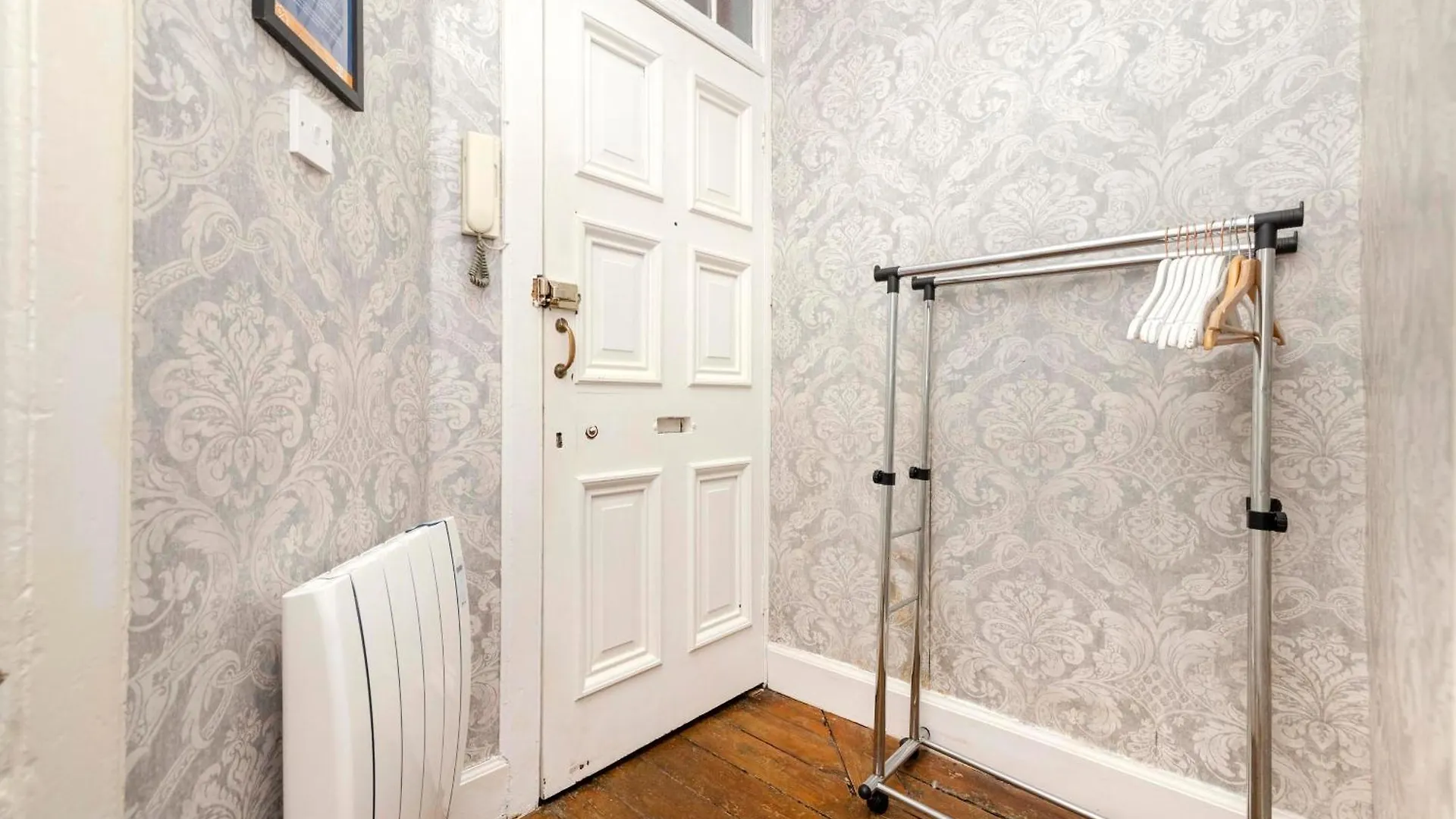 Joivy Classy Apartment Near Edinburgh Castle 0*,  United Kingdom